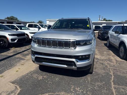 2023 Jeep Grand Wagoneer Series II 4x4