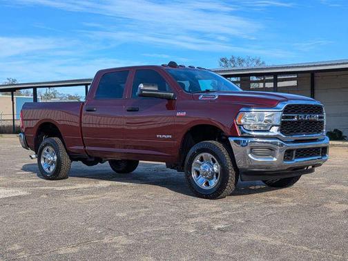 2021 RAM 2500 Tradesman Crew Cab 4x4 6'4' Box
