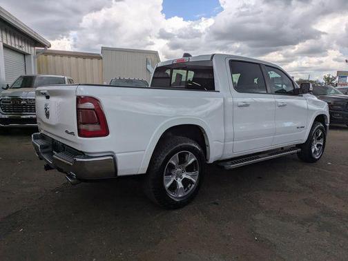 Bright White Clearcoat 2022 RAM 1500 Laramie