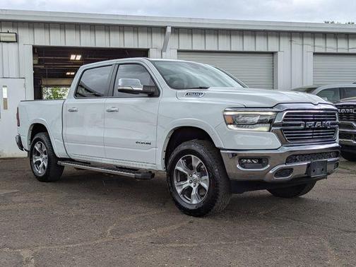 Bright White Clearcoat 2022 RAM 1500 Laramie