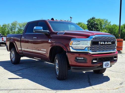 Delmonico Red Pearlcoat 2022 RAM 2500 Limited Crew Cab 4x4 6'4' Box