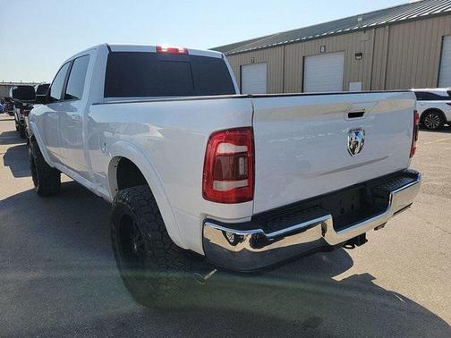2019 RAM 2500 Laramie Crew Cab 4x4 6'4' Box