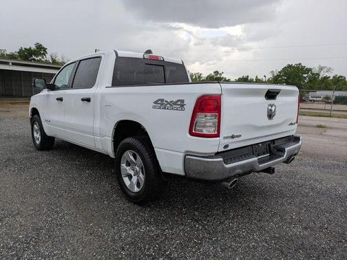 Bright White Clearcoat 2023 RAM 1500 Big Horn/Lone Star