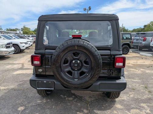 Black Clearcoat 2026 Jeep Wrangler Sport