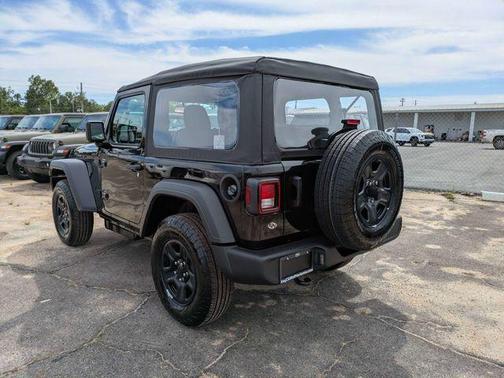 Black Clearcoat 2026 Jeep Wrangler Sport