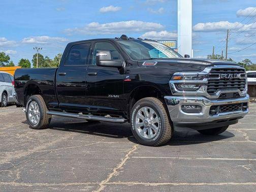 Diamond Black Crystal Pearlcoat 2026 RAM 2500 Big Horn