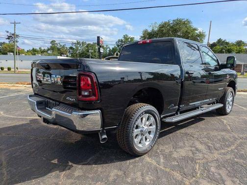 Diamond Black Crystal Pearlcoat 2026 RAM 2500 Big Horn