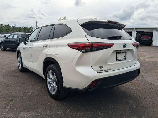 2020 Toyota Highlander Hybrid LE