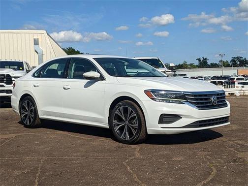 2022 Volkswagen Passat 2.0T SE