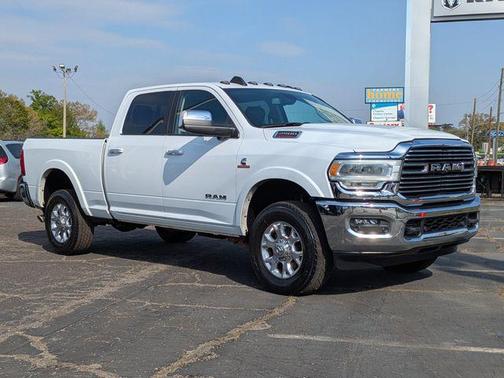 2022 RAM 2500 Laramie Crew Cab 4x4 6'4' Box