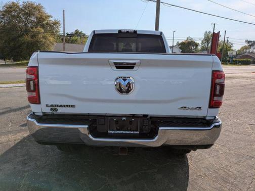 2022 RAM 2500 Laramie Crew Cab 4x4 6'4' Box