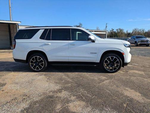 2023 Chevrolet Tahoe 4WD RST