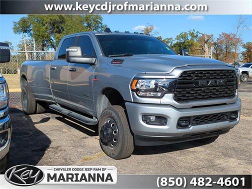 2024 RAM 3500 Big Horn Crew Cab 4x4 8' Box