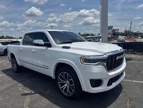 Bright White Clearcoat 2025 RAM 1500 ST
