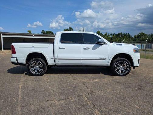 Bright White Clearcoat 2025 RAM 1500 ST