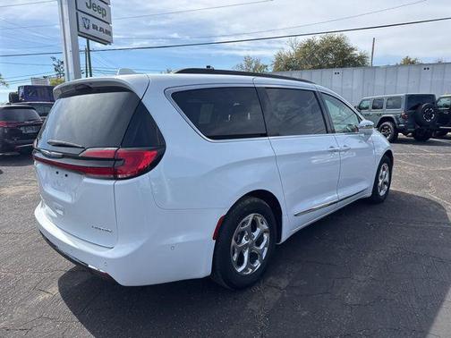 2022 Chrysler Pacifica Limited
