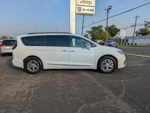 2022 Chrysler Pacifica Limited