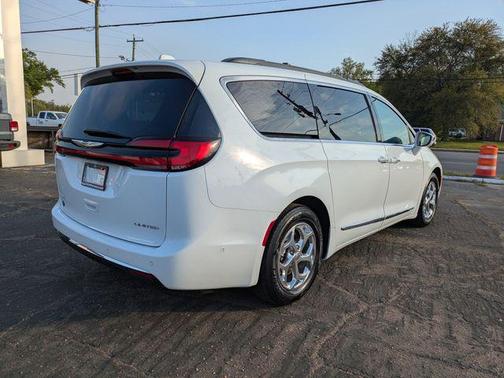 2022 Chrysler Pacifica Limited