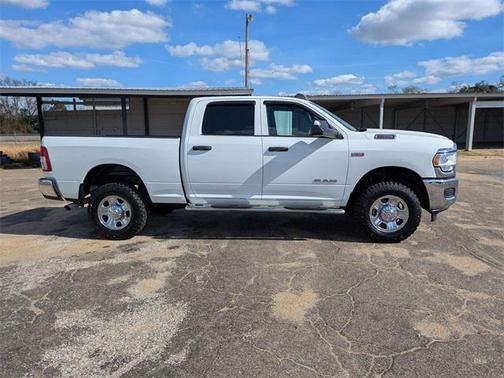 2022 RAM 2500 Tradesman Crew Cab 4x4 6'4' Box