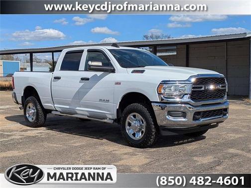2022 RAM 2500 Tradesman Crew Cab 4x4 6'4' Box