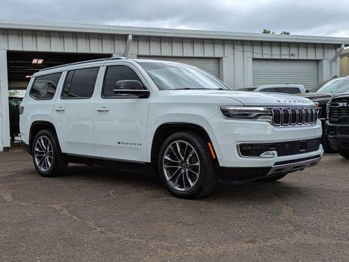 2023 Jeep Wagoneer Series III 4x4