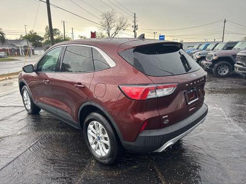 2021 Ford Escape SE