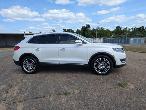 White Platinum Clearcoat Metallic 2018 Lincoln MKX Reserve