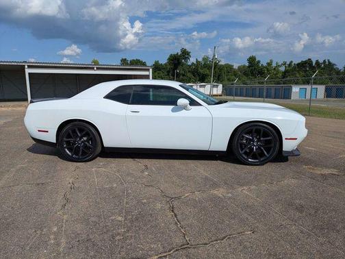 White Knuckle Clearcoat 2022 Dodge Challenger GT