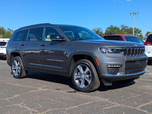 Baltic Gray Metallic Clearcoat 2025 Jeep Grand Cherokee L Limited