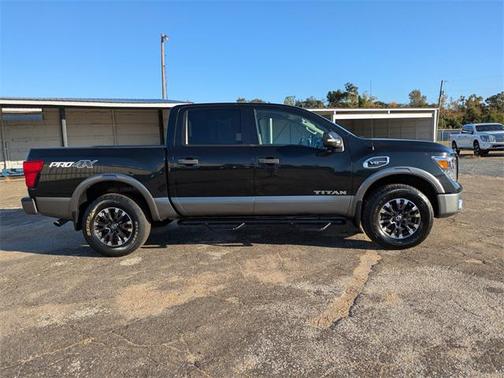 2017 Nissan Titan PRO-4X