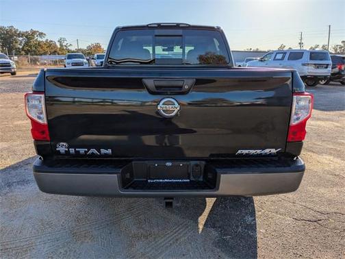 2017 Nissan Titan PRO-4X