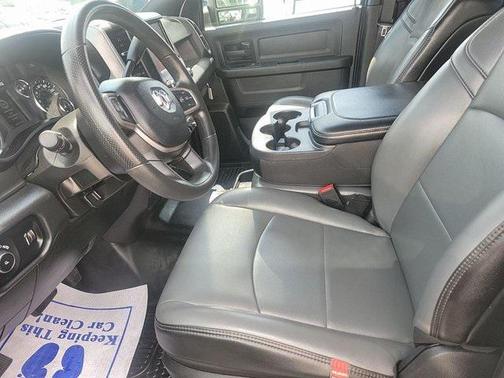 2024 RAM 2500 Tradesman Crew Cab 4x4 6'4' Box