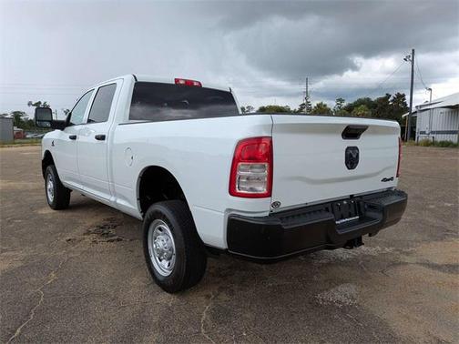 2024 RAM 2500 Tradesman Crew Cab 4x4 6'4' Box