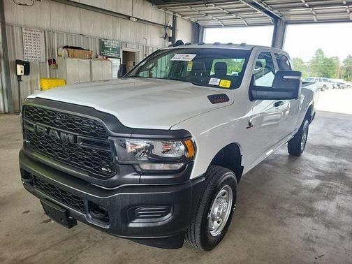 2024 RAM 2500 Tradesman Crew Cab 4x4 6'4' Box