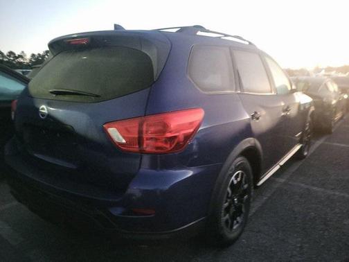 2019 Nissan Pathfinder SL