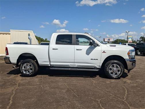 2022 RAM 2500 Big Horn Crew Cab 4x4 6'4' Box
