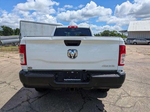 Bright White Clearcoat 2022 RAM 2500 Tradesman Crew Cab 4x4 8' Box