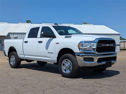 2020 RAM 2500 Tradesman Crew Cab 4X4 6'4' Box