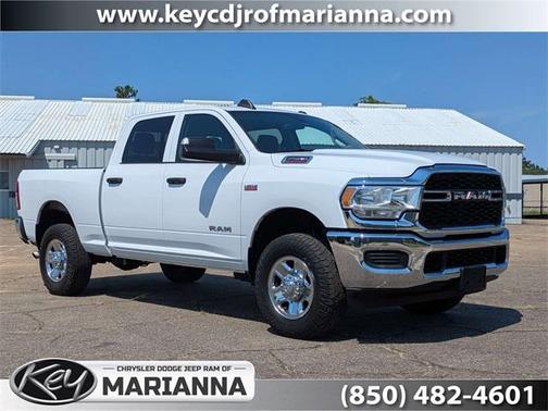 2020 RAM 2500 Tradesman Crew Cab 4X4 6'4' Box