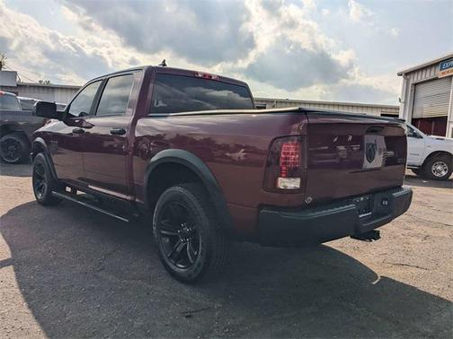 2024 RAM 1500 Classic Warlock Crew Cab 4x4 5'7' Box
