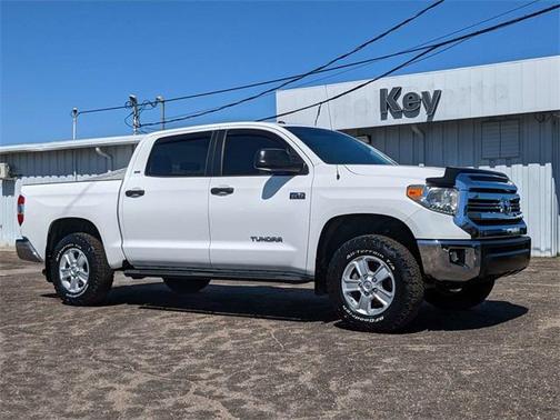 2017 Toyota Tundra SR5