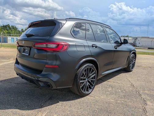 Jet Black 2022 BMW X5 xDrive40i