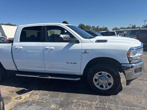 2022 RAM 2500 Big Horn Crew Cab 4x4 6'4' Box