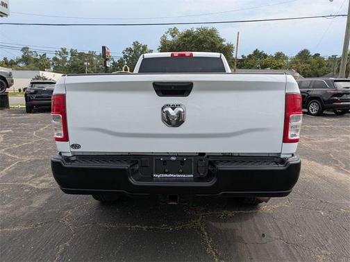 2020 RAM 2500 Tradesman Crew Cab 4X2 8' Box
