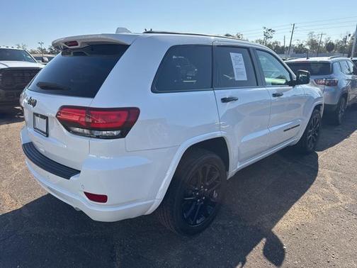 2020 Jeep Grand Cherokee Altitude