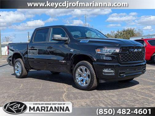 Diamond Black Crystal Pearlcoat 2026 RAM 1500 Big Horn/Lone Star