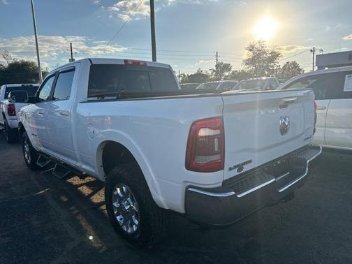 2022 RAM 2500 Laramie Crew Cab 4x4 6'4' Box