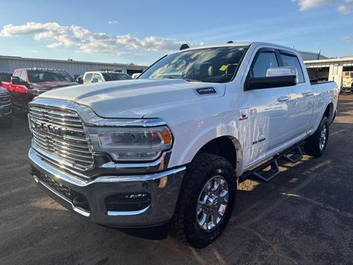 2022 RAM 2500 Laramie Crew Cab 4x4 6'4' Box