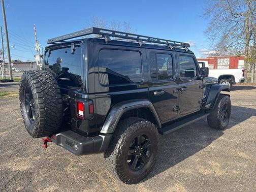 2023 Jeep Wrangler 4-Door Sahara Altitude 4x4