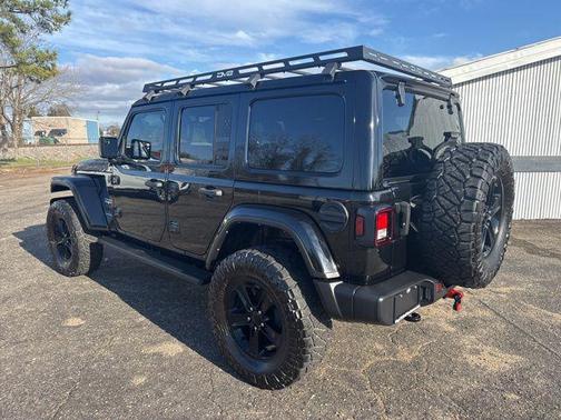 2023 Jeep Wrangler 4-Door Sahara Altitude 4x4